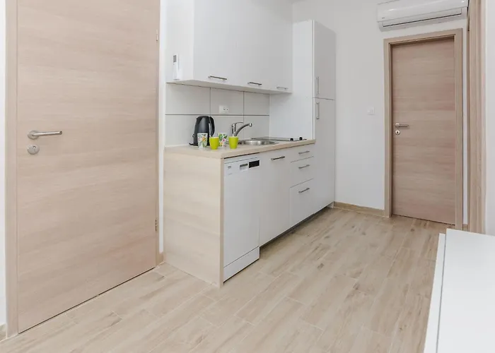 Budimir 3 By Interhome Apartman Vir